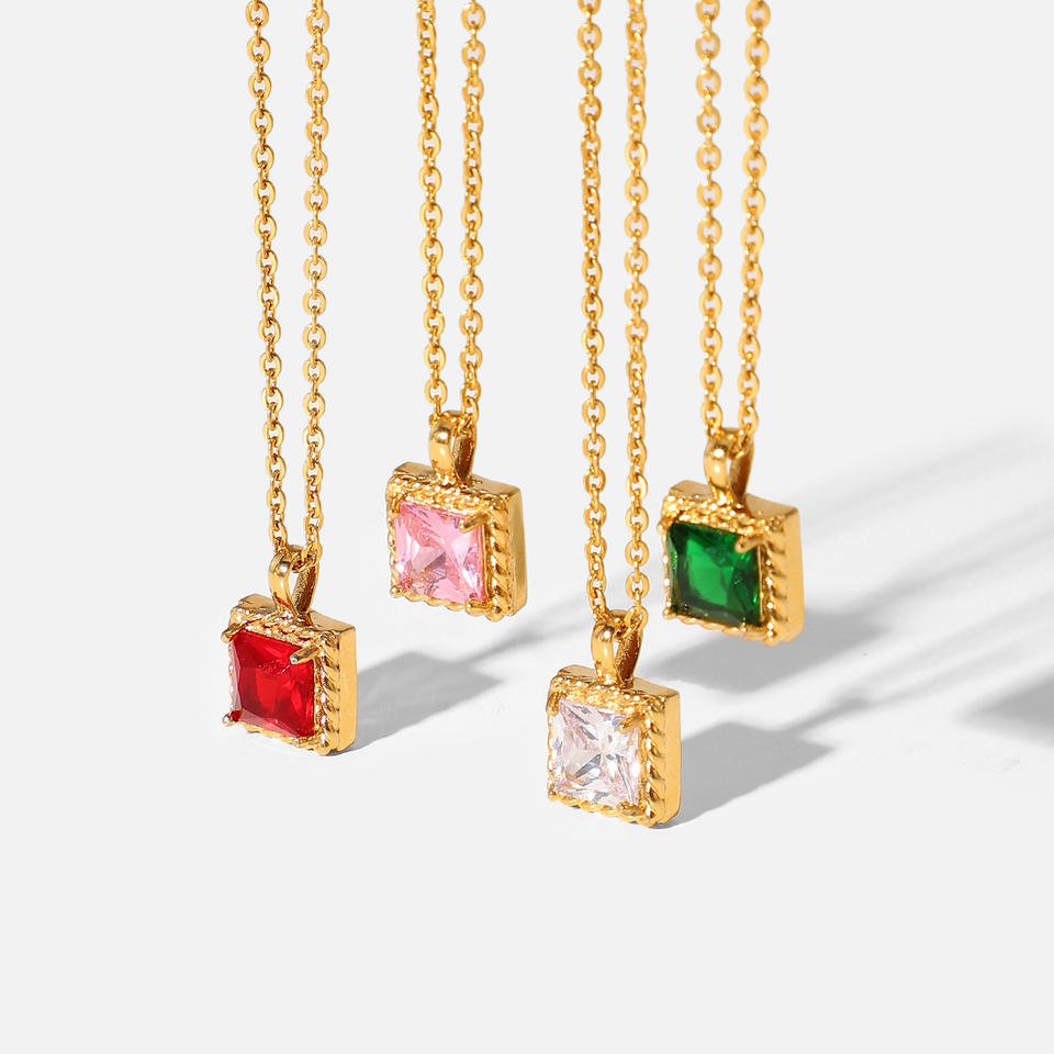 Gold Plated Stainless Steel Jewelry Cubic Zircon Pendant Small Square Diamond Pendant Necklace
