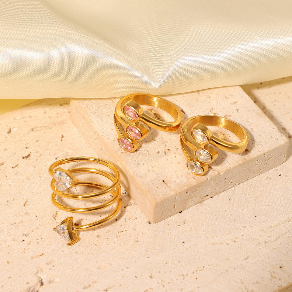 Gold Plated Spiral Zircon Ring Jewelry Stainless Steel Leaf-Shaped Pink Cubic Zircon Ring